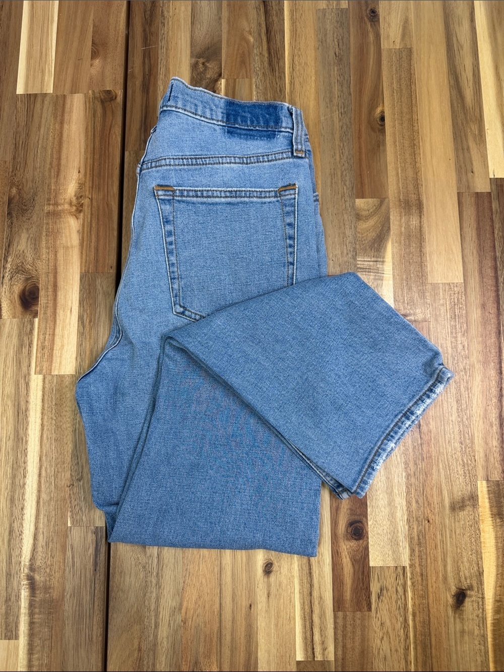 Abercrombie & Fitch The 90’s Straight Ultra High Rise Jeans